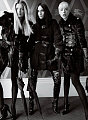 Burberry F/W 07.08
M: Agyness, Lily D, Kiera G, Morwenna C & Georgia
Ph: Mario Testino